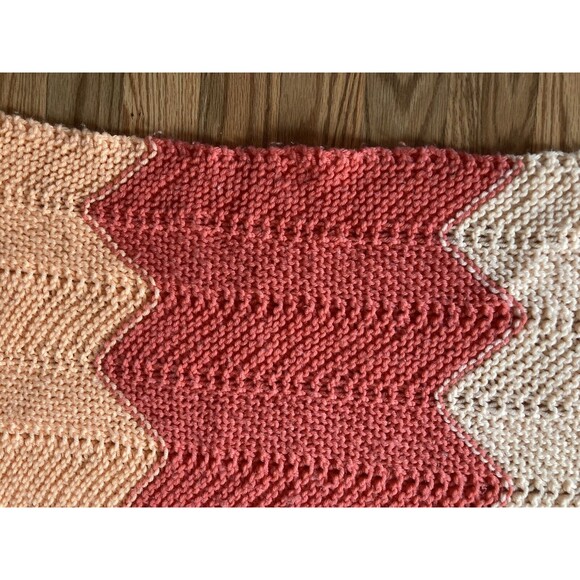 VINTAGE AFGHAN Crochet Zig Zag Blanket Chevron Handmade 52" x 67" - Picture 4 of 4
